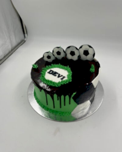 Character cakes
